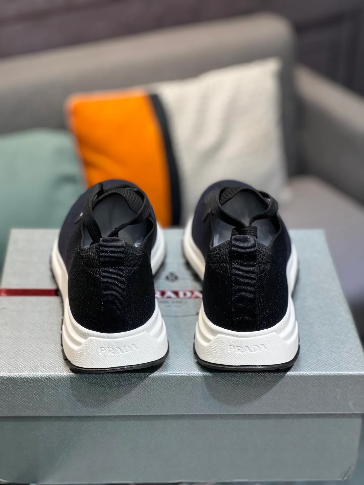 Men's shoes 💰500 PRADA "Prada" casual shoes Regular size: 38-44 (45 can be customized) Product material: Selected cowhide with fly weave material, genuine leather lining, original outsole